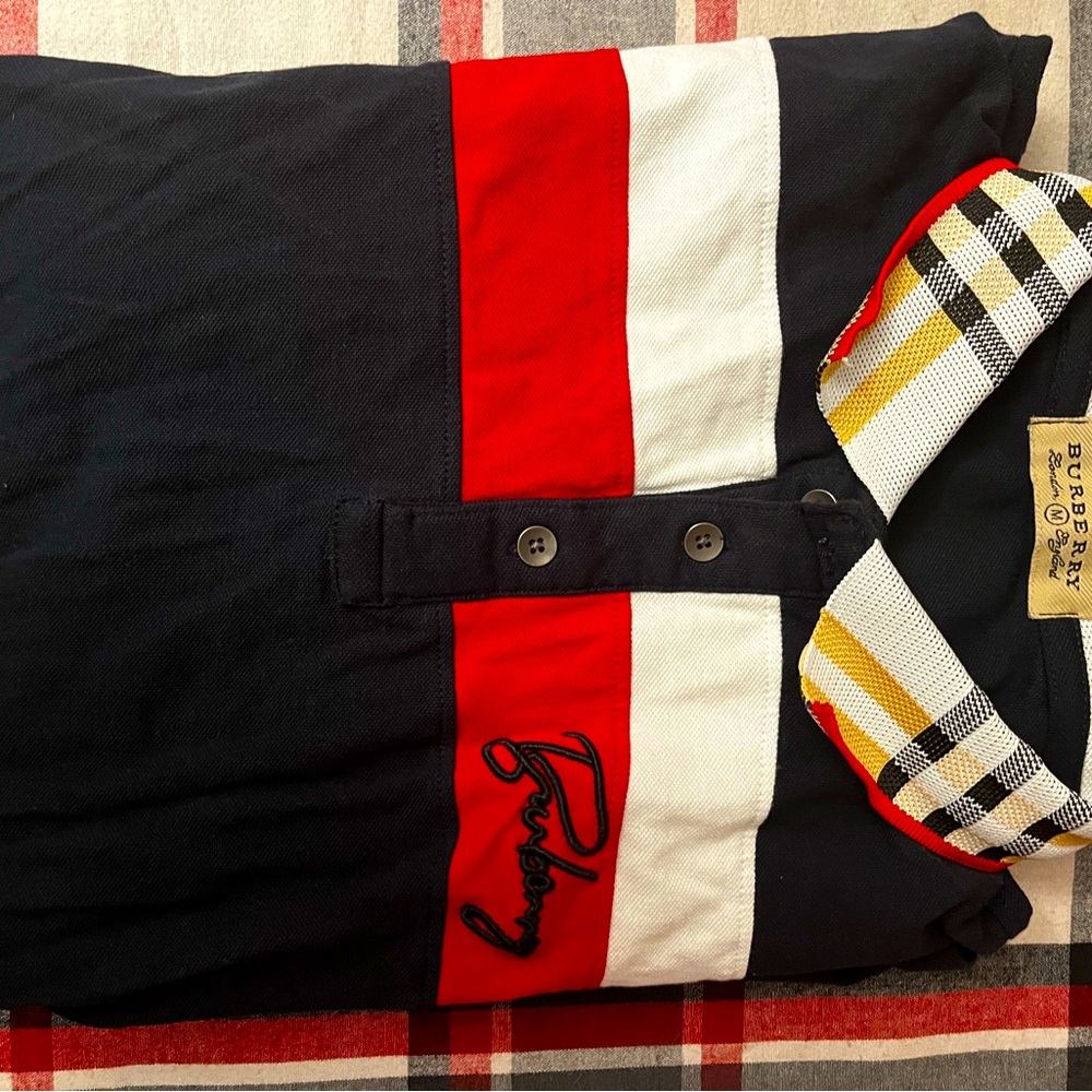 Burberry collared tee